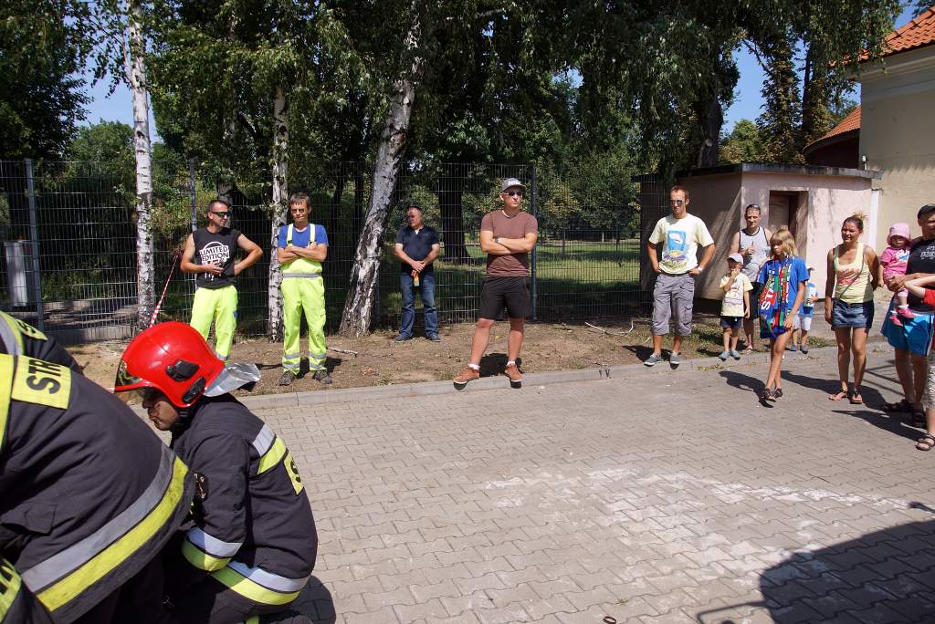 Pokaz ratownictwa na Stadionie im.Orła Białego