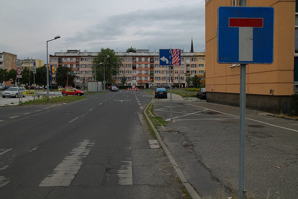 Uwaga! Zamknięty pas ruchu na Moniuszki