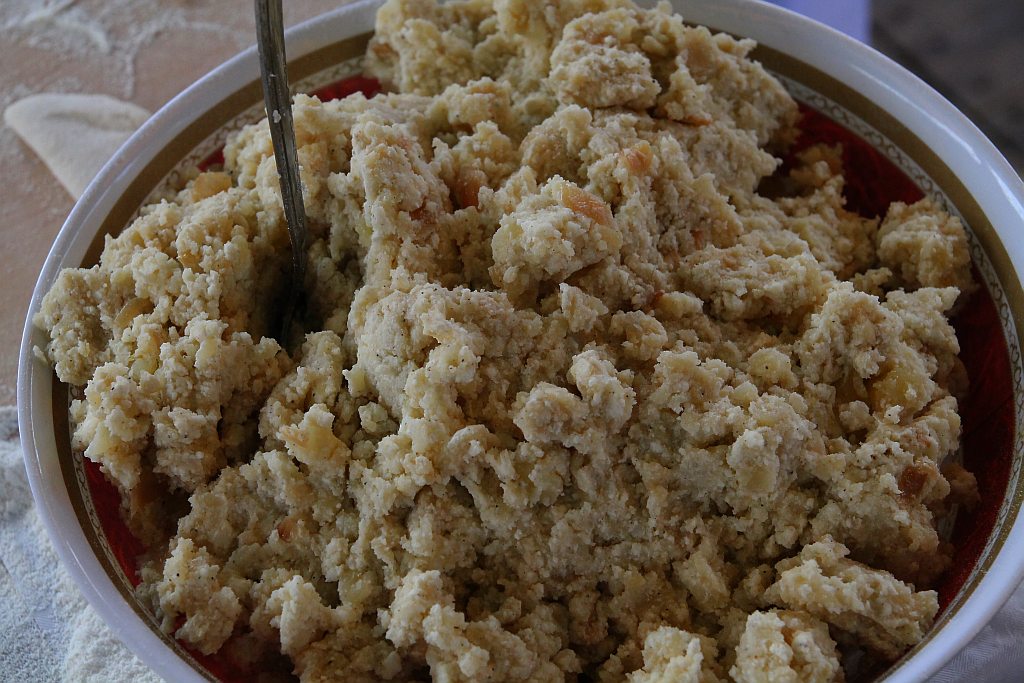 Zakaczawie się bawi i wcina pierogi