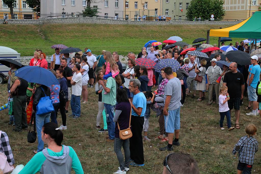 Zakaczawie się bawi i wcina pierogi