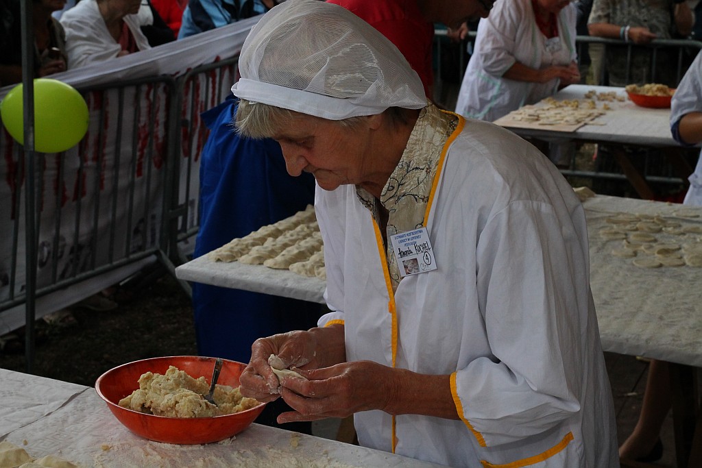 Zakaczawie się bawi i wcina pierogi