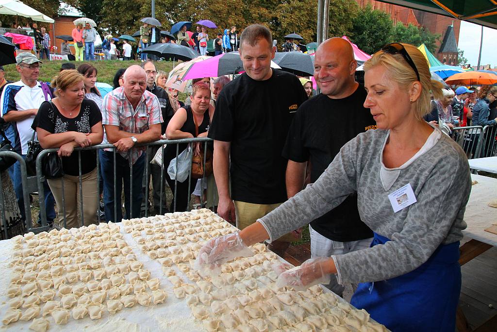 Zakaczawie się bawi i wcina pierogi