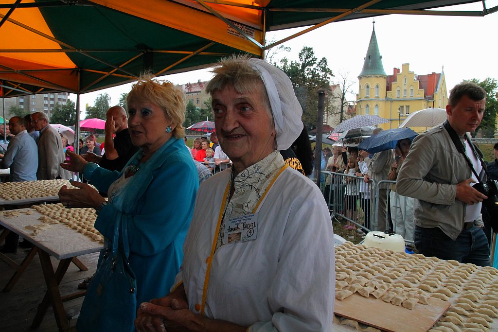 Zakaczawie się bawi i wcina pierogi