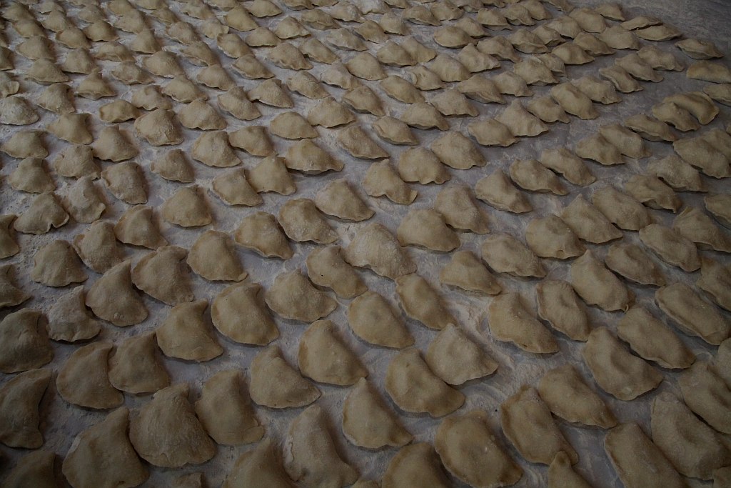 Zakaczawie się bawi i wcina pierogi
