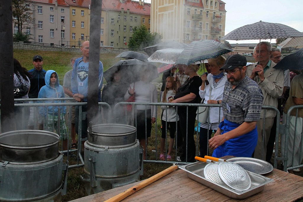 Zakaczawie się bawi i wcina pierogi