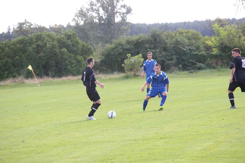 Okręgówka: Czarni - Konfeks 2:1 (2:0)