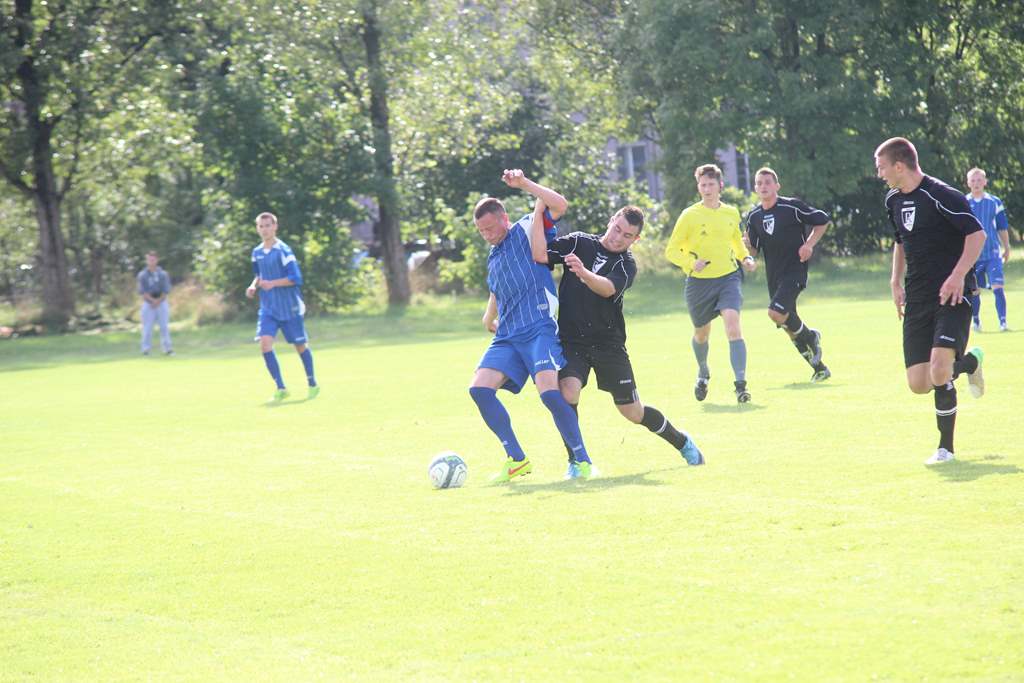 Okręgówka: Czarni - Konfeks 2:1 (2:0)