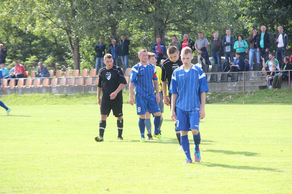 Okręgówka: Czarni - Konfeks 2:1 (2:0)