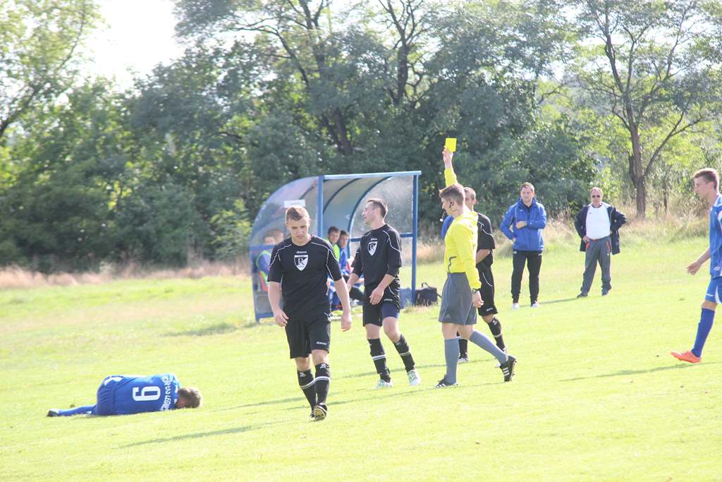 Okręgówka: Czarni - Konfeks 2:1 (2:0)