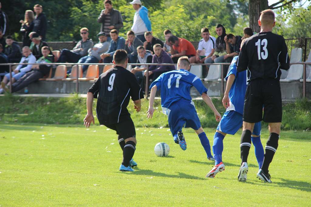 Okręgówka: Czarni - Konfeks 2:1 (2:0)