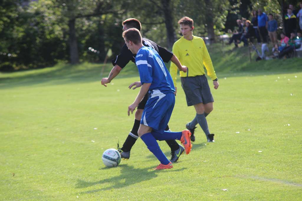 Okręgówka: Czarni - Konfeks 2:1 (2:0)