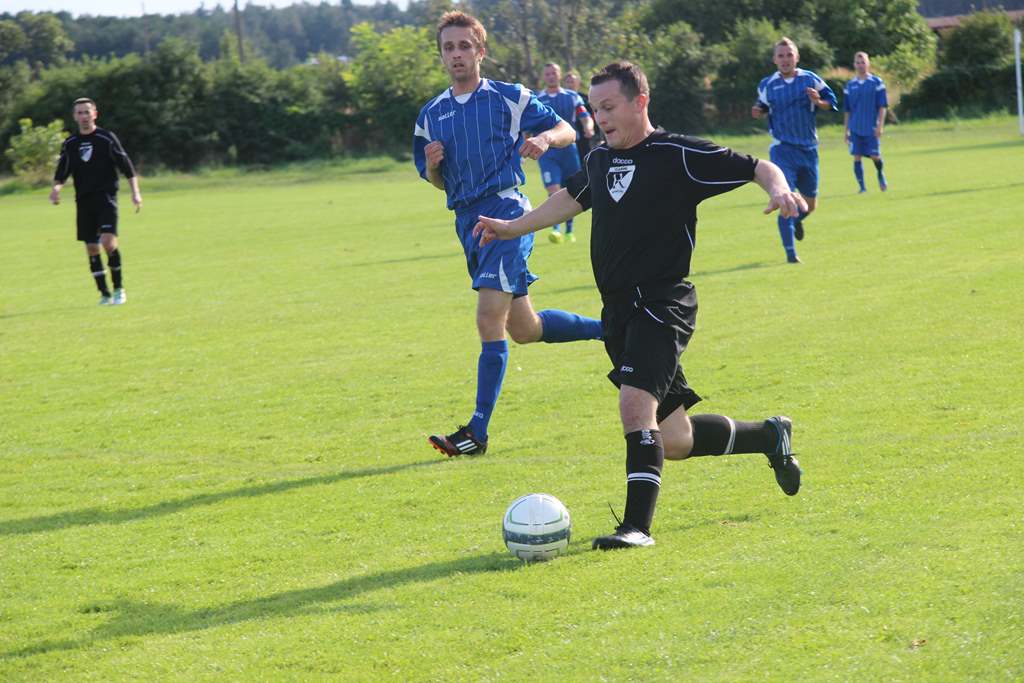 Okręgówka: Czarni - Konfeks 2:1 (2:0)