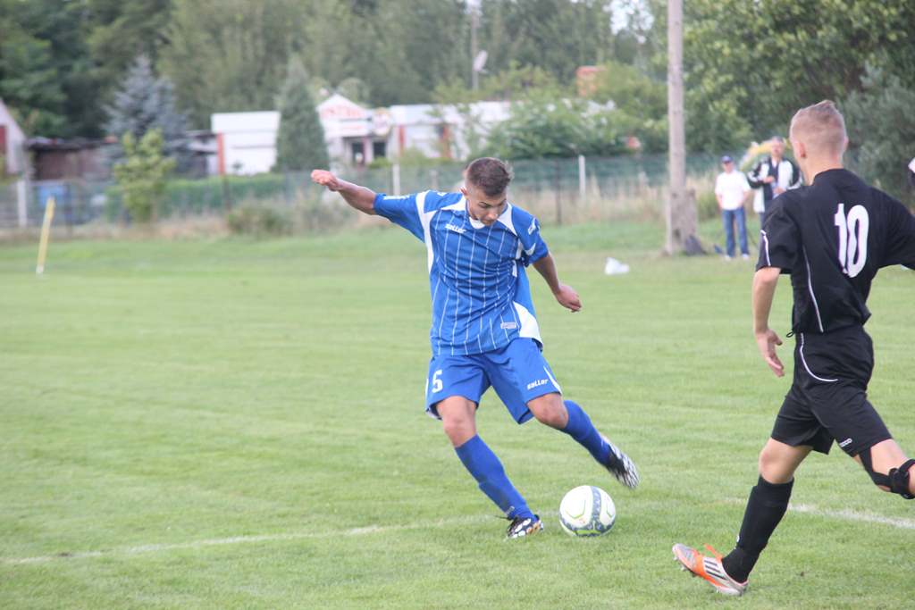 Okręgówka: Czarni - Konfeks 2:1 (2:0)