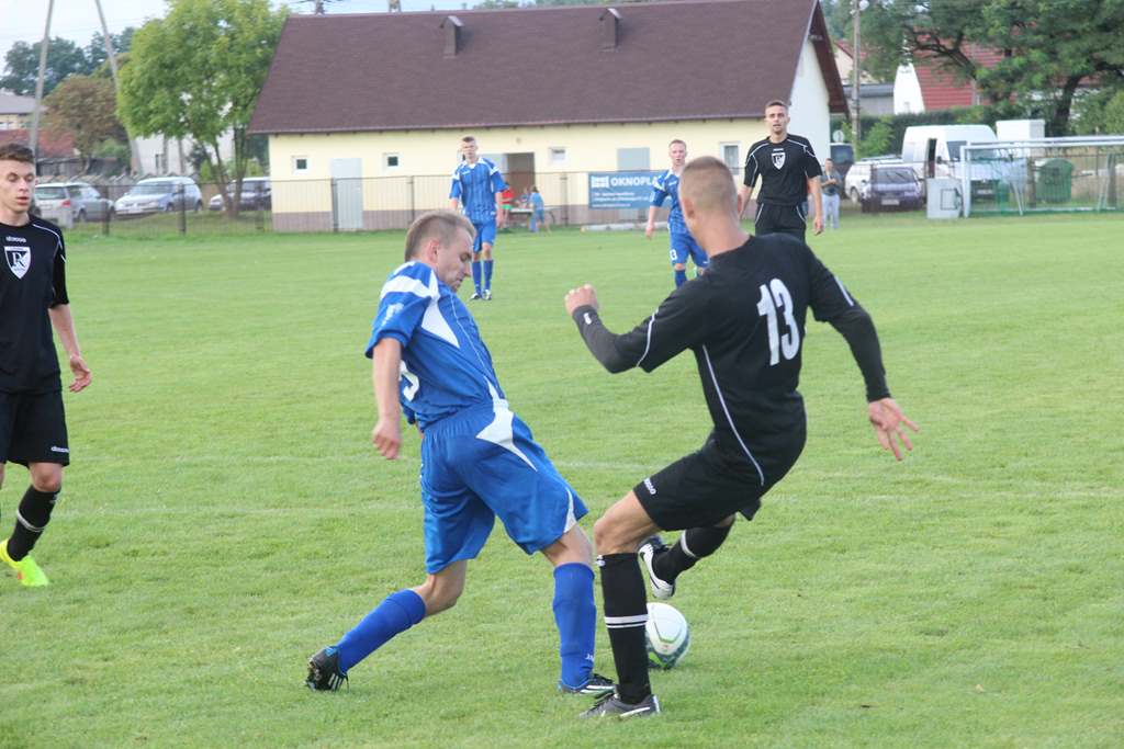 Okręgówka: Czarni - Konfeks 2:1 (2:0)