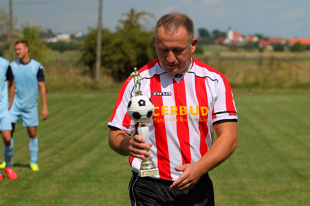 Klasa A: Błękitni - Unia 7:1 (4:0).