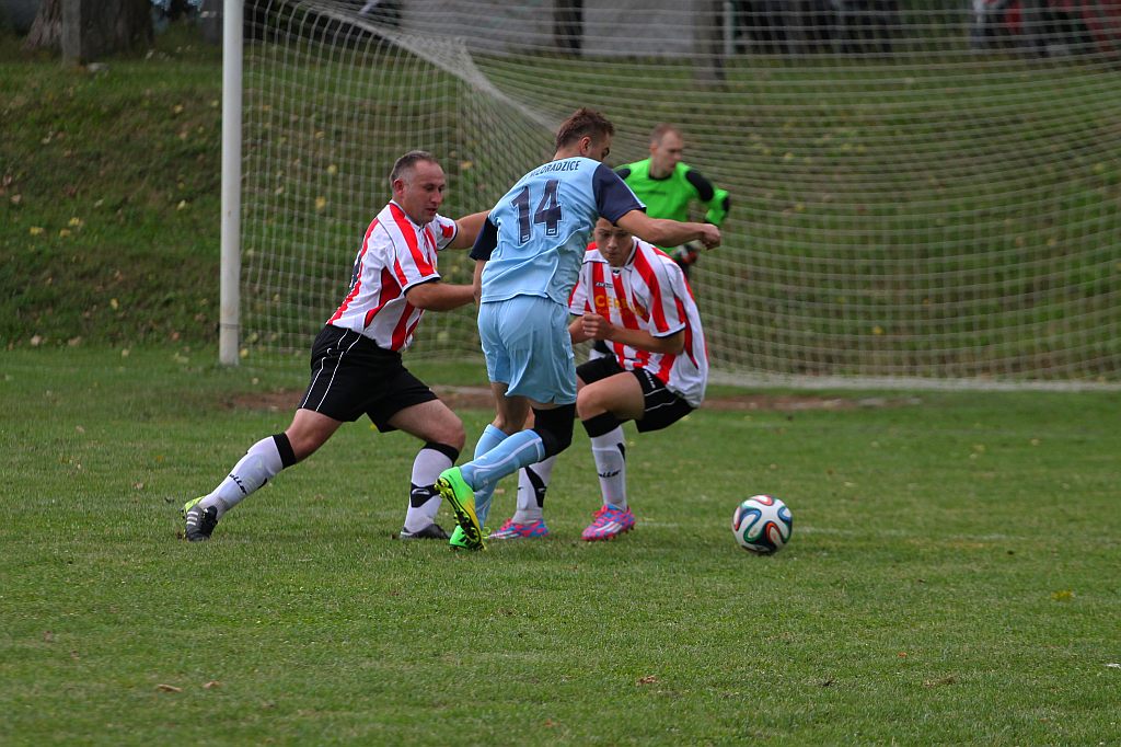 Klasa A: Błękitni - Unia 7:1 (4:0).