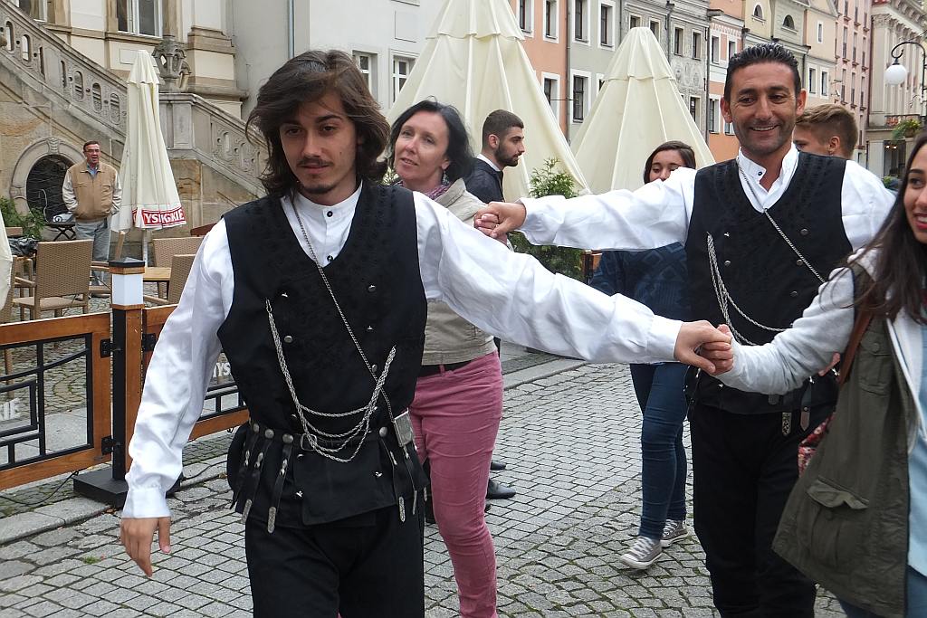 Taneczny flashmob w sercu Legnicy