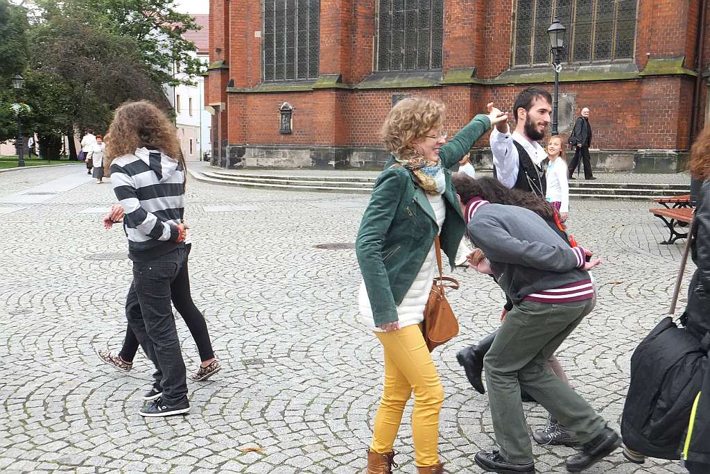 Taneczny flashmob w sercu Legnicy
