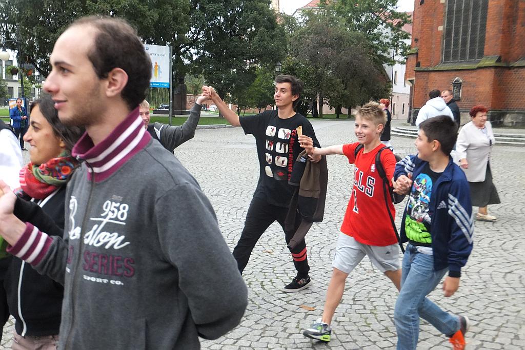 Taneczny flashmob w sercu Legnicy