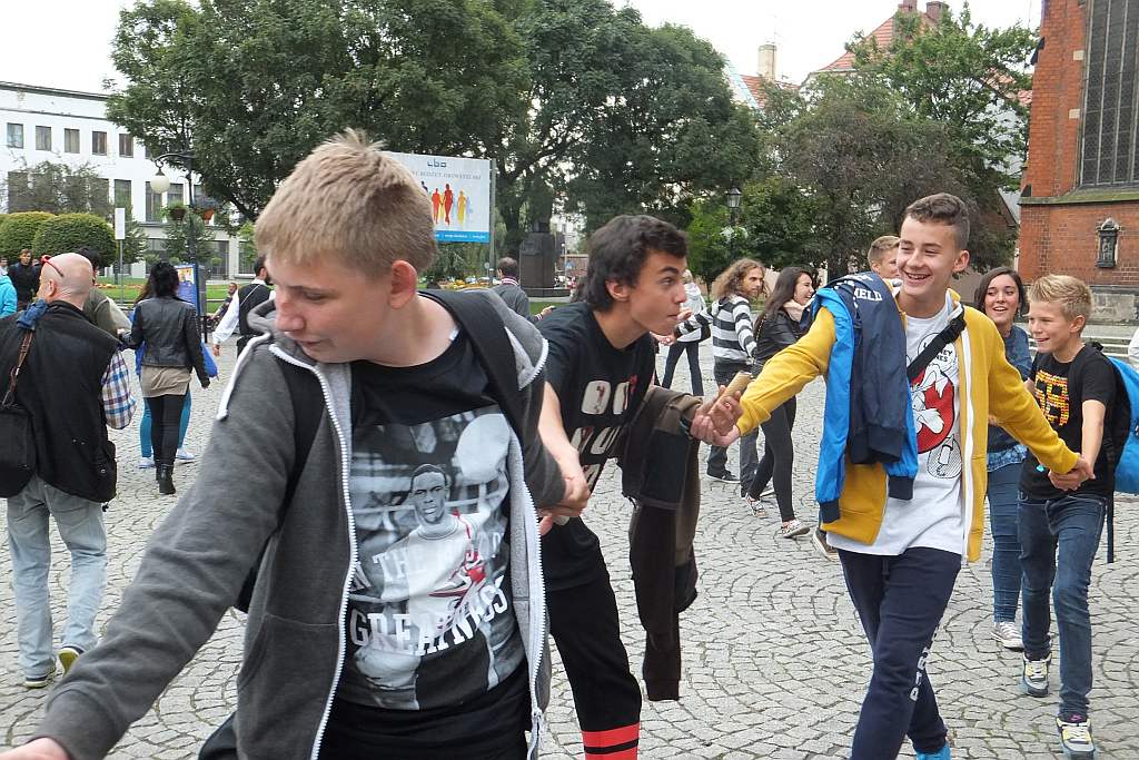 Taneczny flashmob w sercu Legnicy