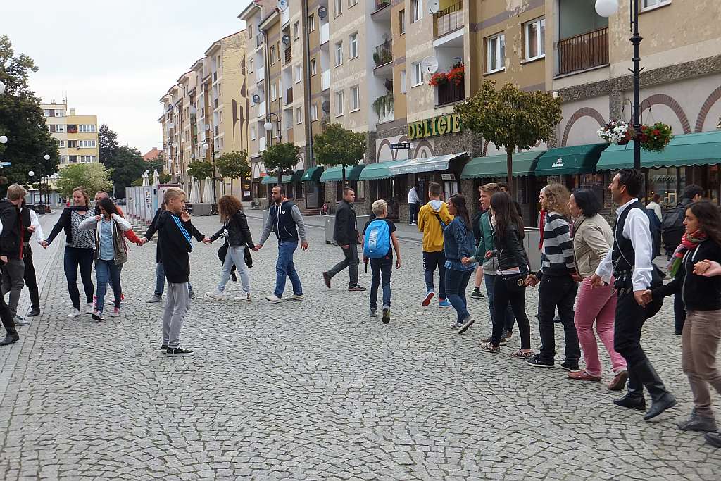 Taneczny flashmob w sercu Legnicy