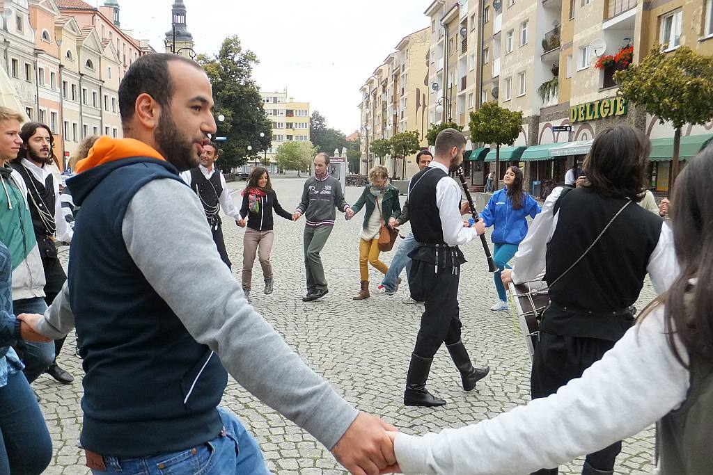 Taneczny flashmob w sercu Legnicy