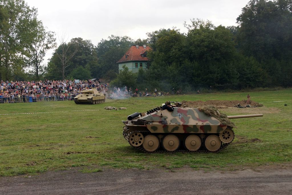 Wrogie wojska pod klasztorem w Lubiążu