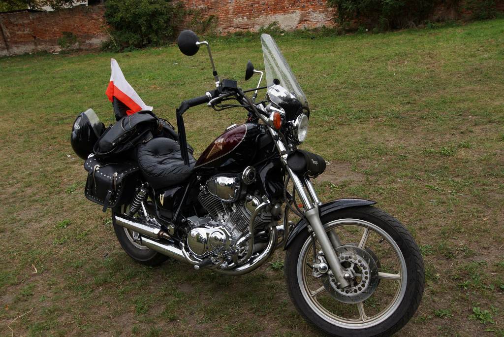 Wrogie wojska pod klasztorem w Lubiążu