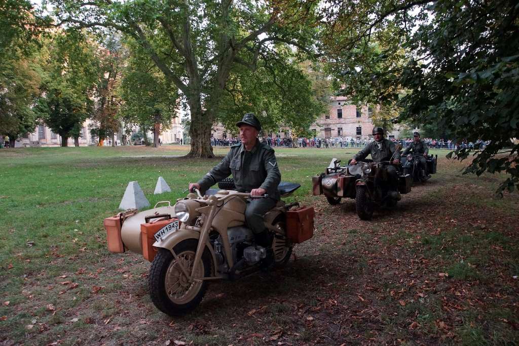 Wrogie wojska pod klasztorem w Lubiążu