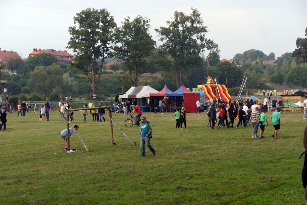 Wrogie wojska pod klasztorem w Lubiążu
