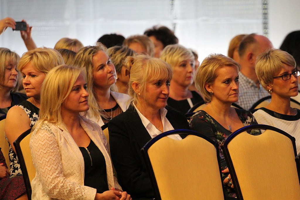 Absolwenci WSM odebrali swoje dyplomy