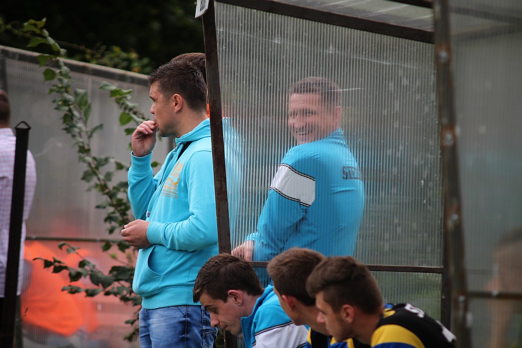 Klasa A: Błękitni - Dąb 0:2 (0:2)