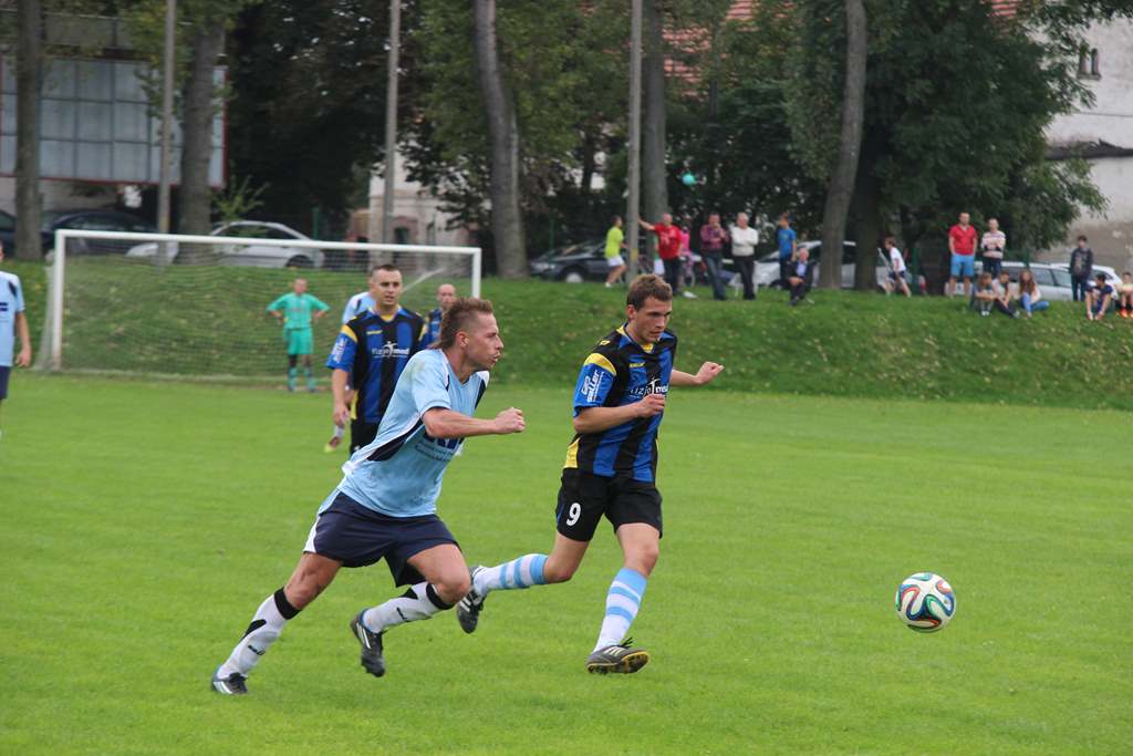 Klasa A: Błękitni - Dąb 0:2 (0:2)