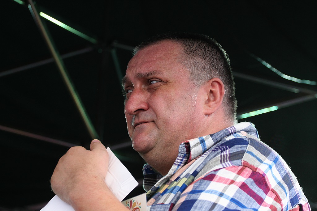 Ziemniaczane święto z welonem w tle