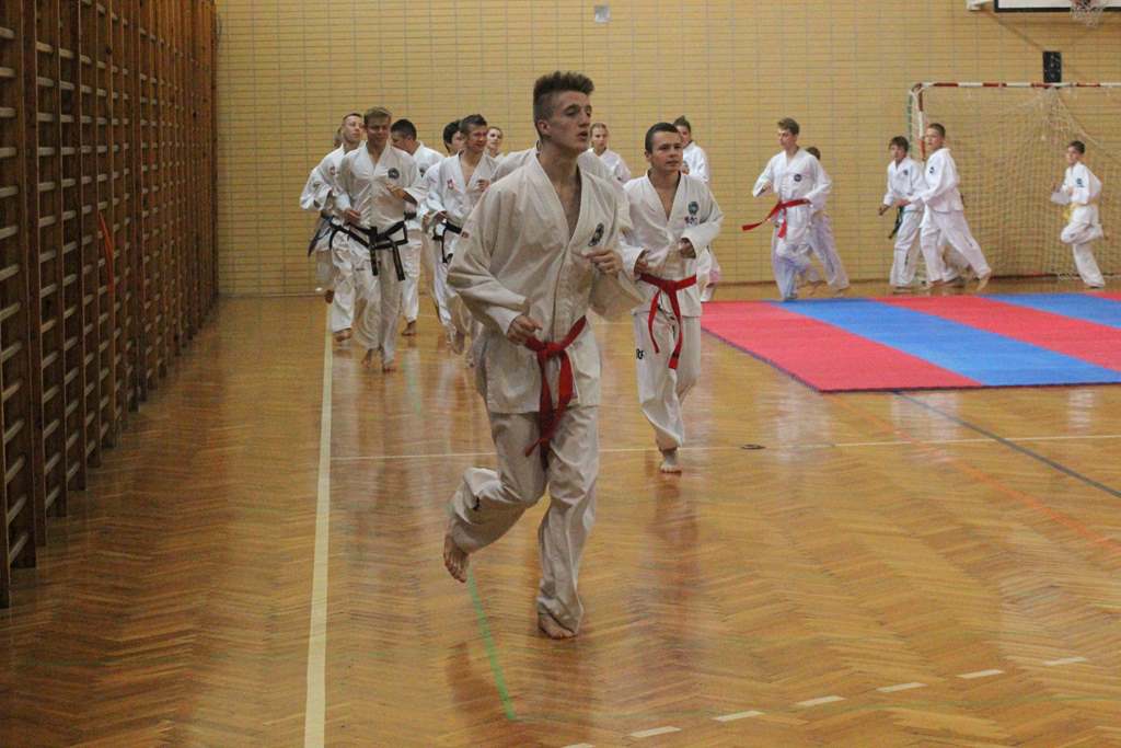 Taekwondocy LKT Legnica szlifują formę