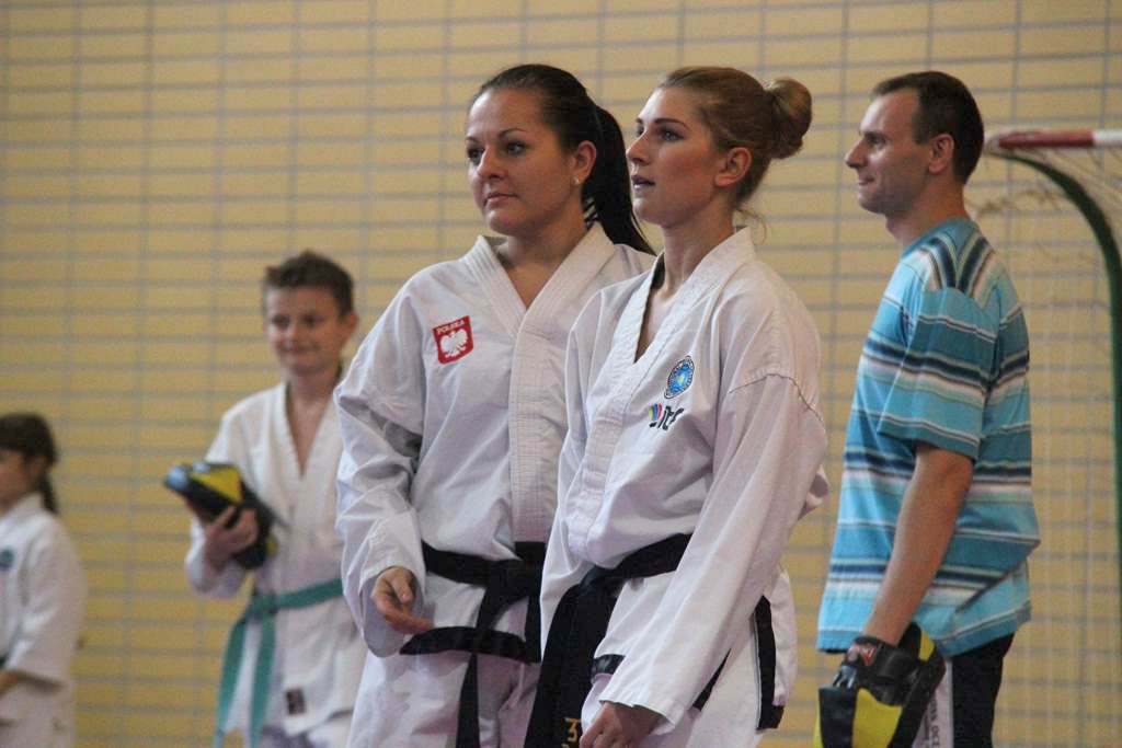 Taekwondocy LKT Legnica szlifują formę