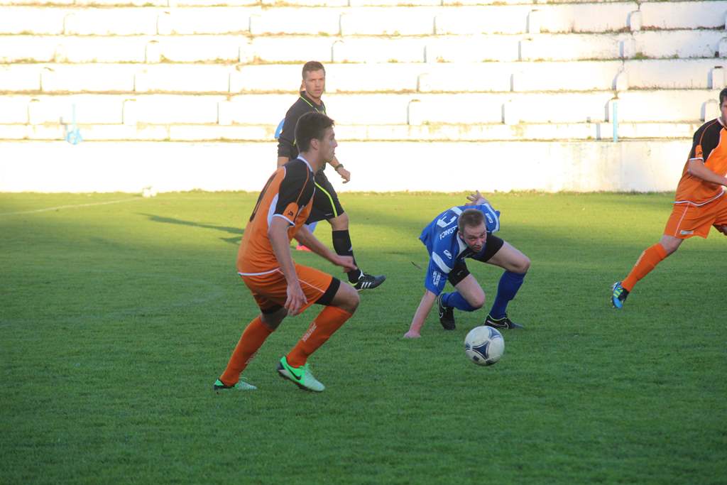 Okręgówka: Konfeks - Chrobry II 1:0 (1:0)