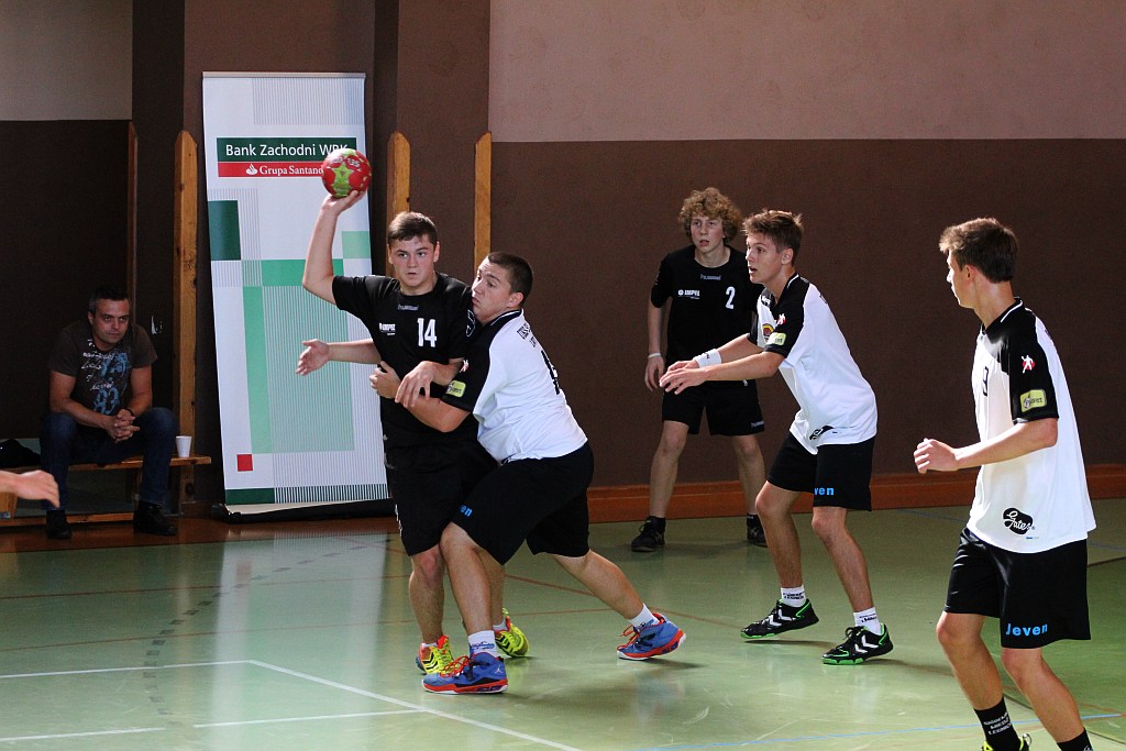 Zwycięstwo juniorów młodszych Siódemki
