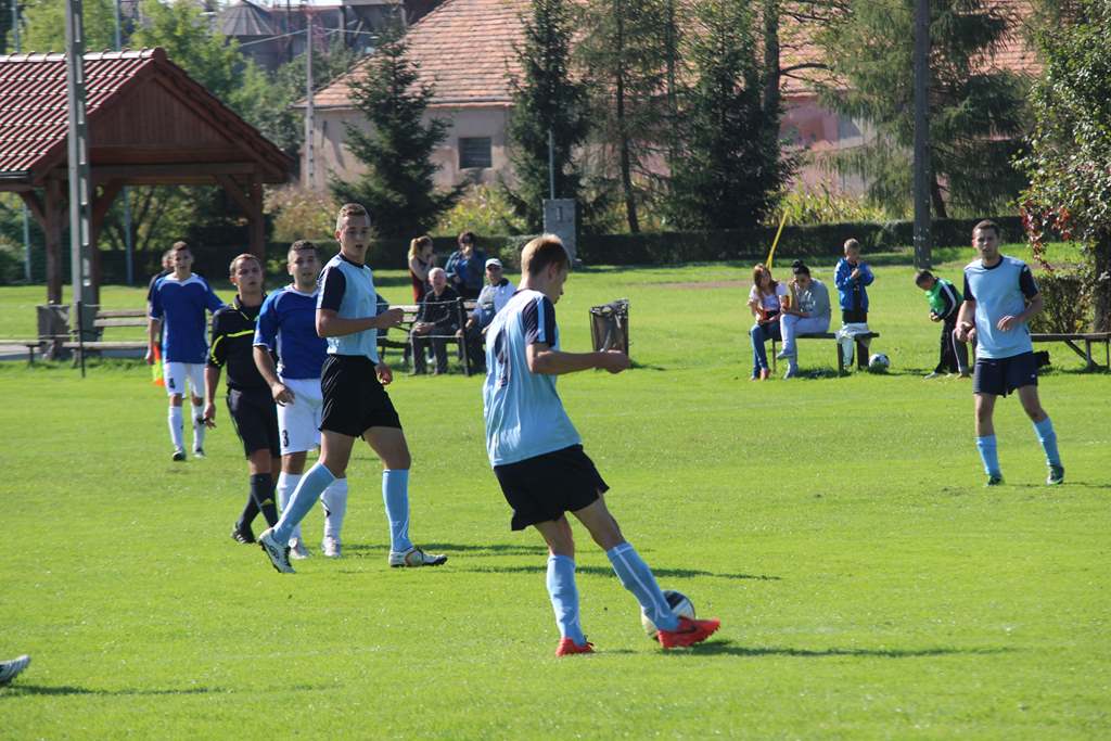 Klasa A: Albatros - Unia 3:0 (1:0)
