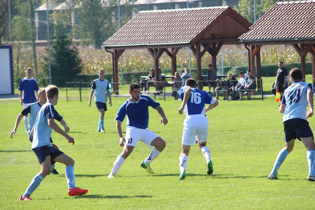 Klasa A: Albatros - Unia 3:0 (1:0)