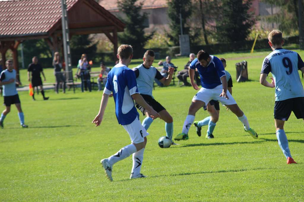 Klasa A: Albatros - Unia 3:0 (1:0)