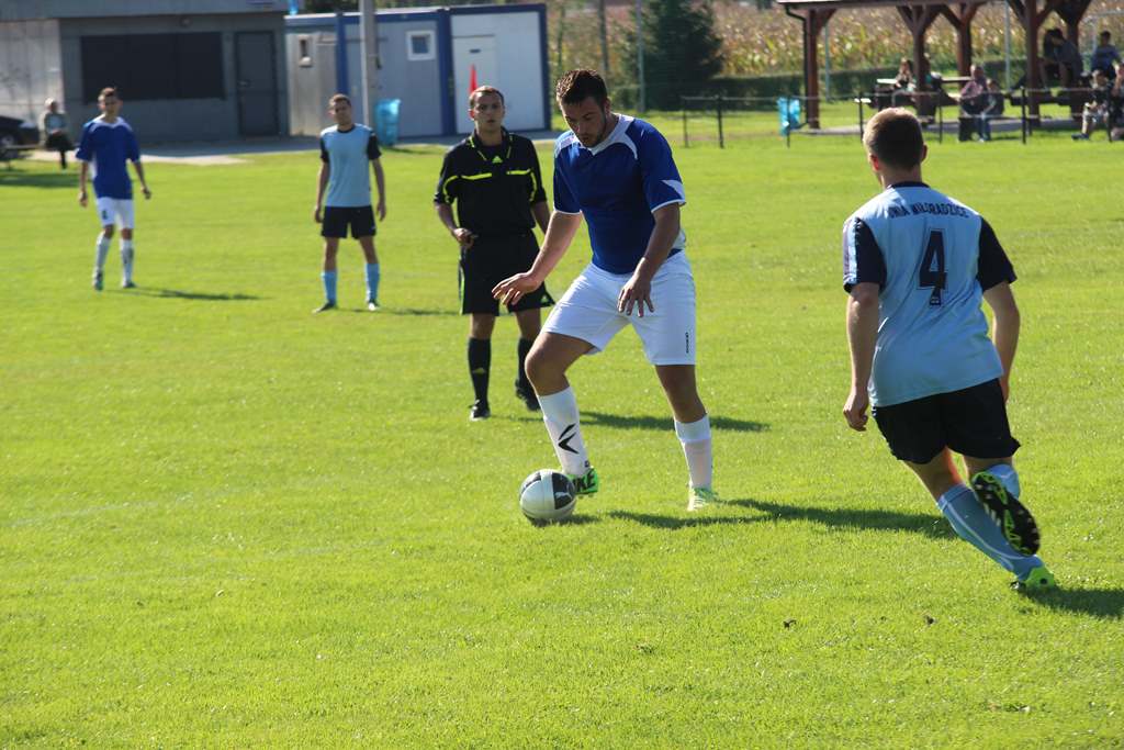 Klasa A: Albatros - Unia 3:0 (1:0)