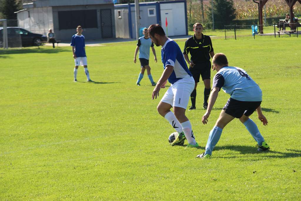 Klasa A: Albatros - Unia 3:0 (1:0)
