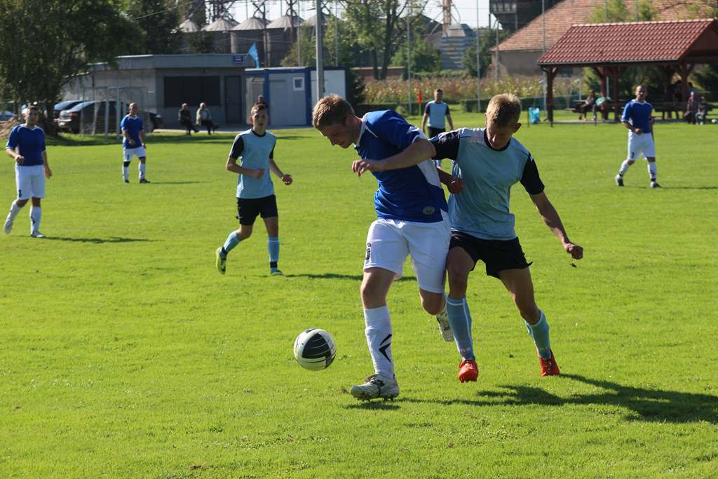 Klasa A: Albatros - Unia 3:0 (1:0)
