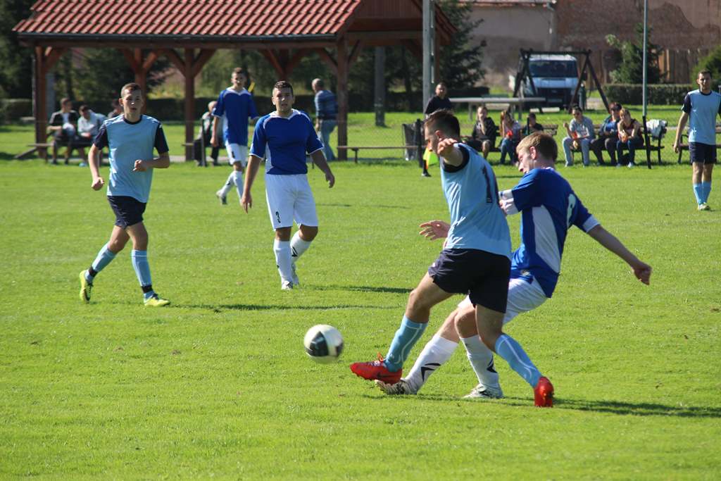 Klasa A: Albatros - Unia 3:0 (1:0)