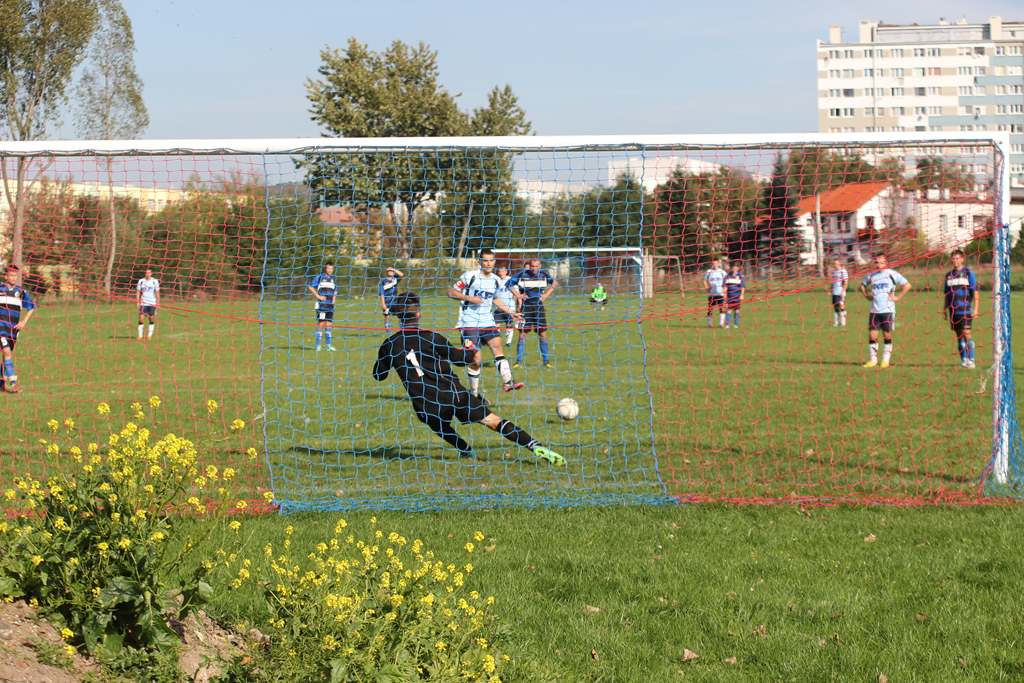 Klasa A: Górnik - Błękitni 3:8 (0:2)