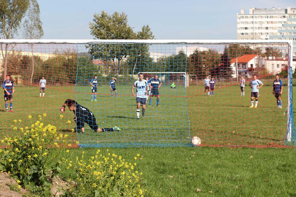 Klasa A: Górnik - Błękitni 3:8 (0:2)