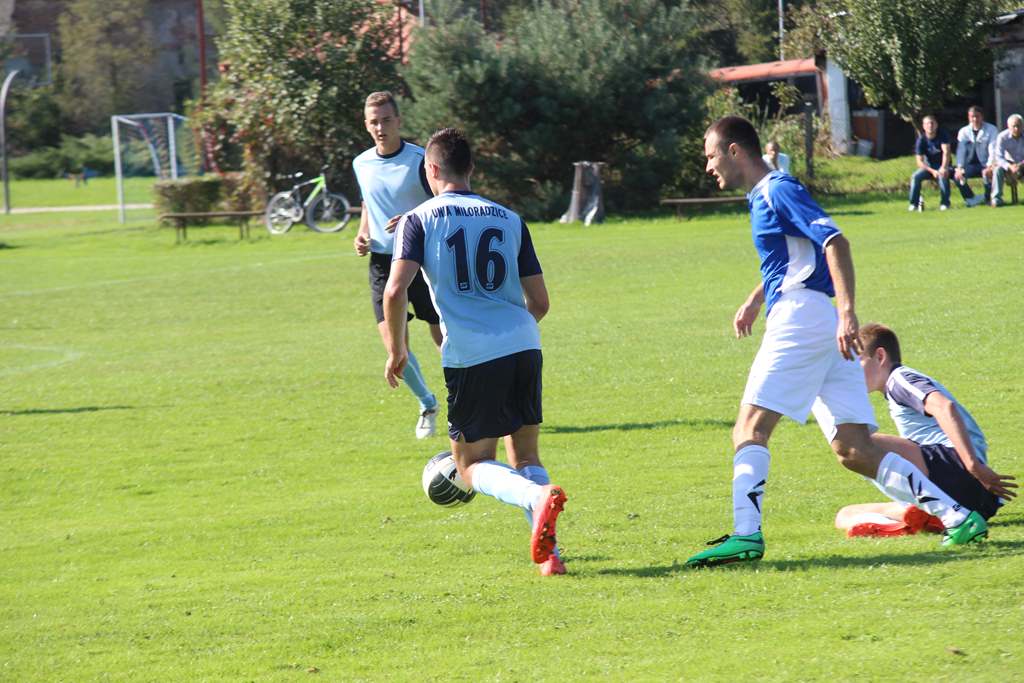 Klasa A: Albatros - Unia 3:0 (1:0)