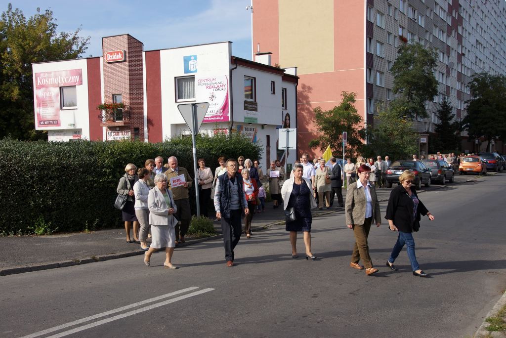 Koronka na ulicach Legnicy