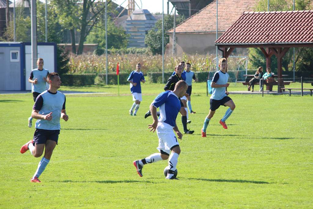 Klasa A: Albatros - Unia 3:0 (1:0)